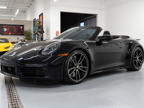 Used 2021 Porsche 911 Turbo S image 3