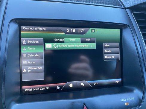 Used 2015 Ford Taurus SHO image 29