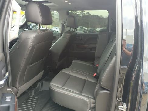 Used 2018 GMC Sierra 1500 SLT image 17