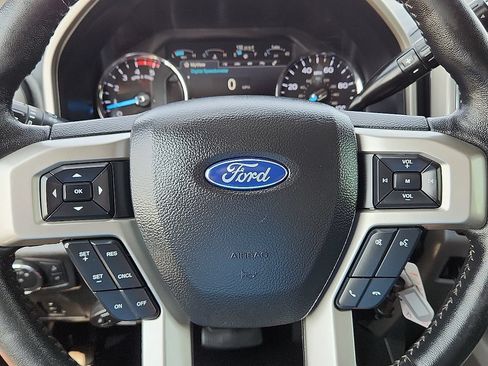 Used 2019 Ford F250 Lariat AWD/4WD image 12
