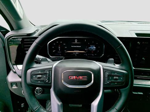 Used 2026 GMC Sierra 1500 SLT RWD image 15