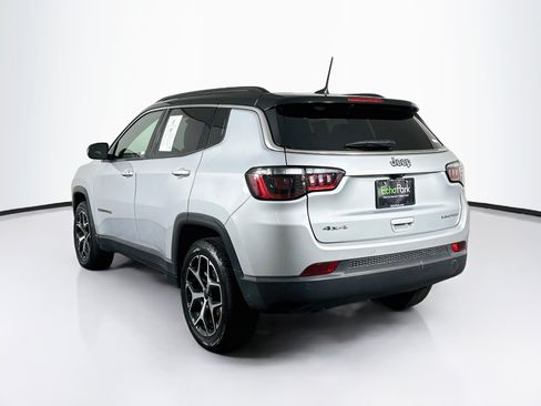 Used 2025 Jeep Compass Limited AWD/4WD image 5