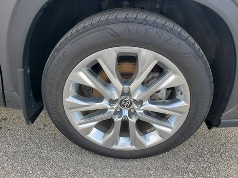 Used 2022 Toyota Highlander Limited AWD/4WD image 27