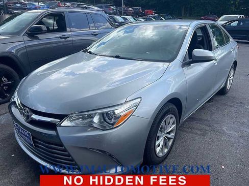 Used 2016 Toyota Camry LE FWD image 1