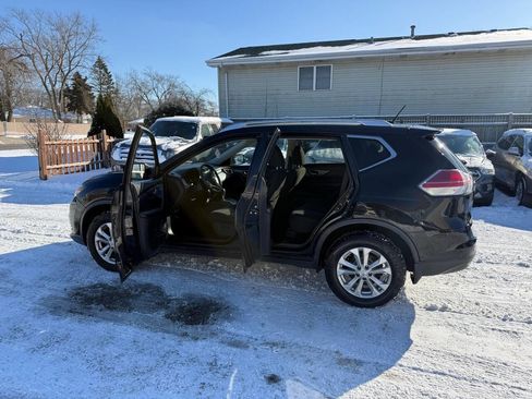 Used 2016 Nissan Rogue SV w/ SV Premium Package image 18
