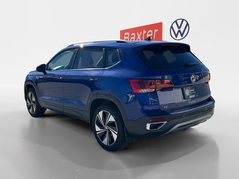 Certified 2024 Volkswagen Taos SE w/ Panoramic Sunroof Package image 13