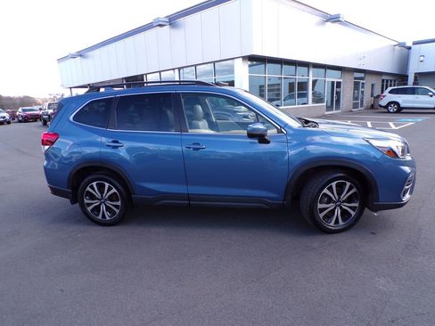 Used 2020 Subaru Forester Limited image 7