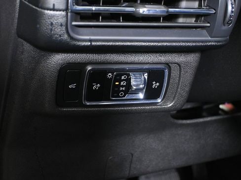 Used 2024 Lincoln Corsair AWD w/ Equipment Group 101A image 26