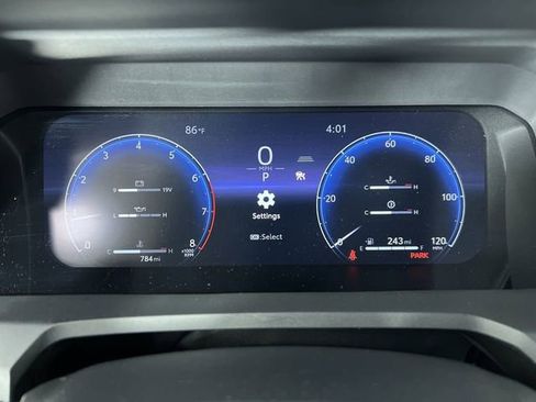 Used 2025 Toyota Tacoma TRD Sport image 11