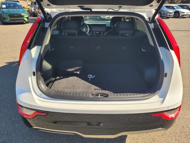 Used 2024 Kia Niro Wind w/ Wind Preserve Package FWD image 8
