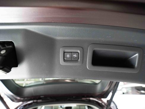 Used 2024 MAZDA CX-90 Plug-In Hybrid w/ Premium Plus AWD/4WD image 29