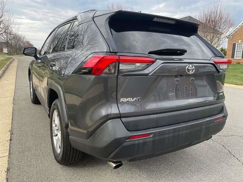 Used 2019 Toyota RAV4 XLE w/ Convenience Package image 44