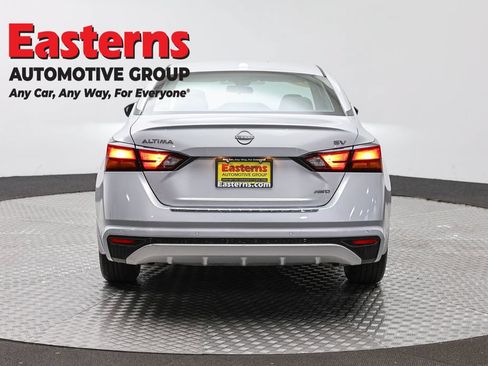 Used 2023 Nissan Altima 2.5 SV AWD/4WD image 6