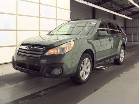 Used 2013 Subaru Outback 2.5i Premium AWD/4WD image 1