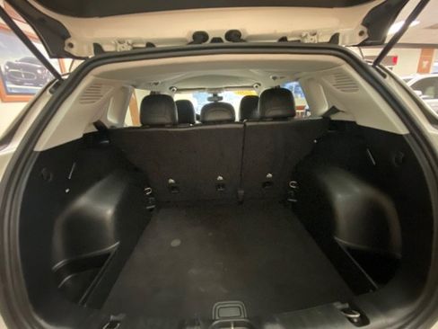 Used 2020 Jeep Compass Limited FWD image 10