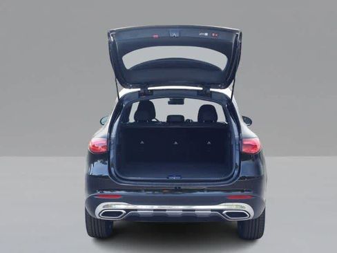 Used 2026 Mercedes-Benz GLC 300 GLC 300 image 9