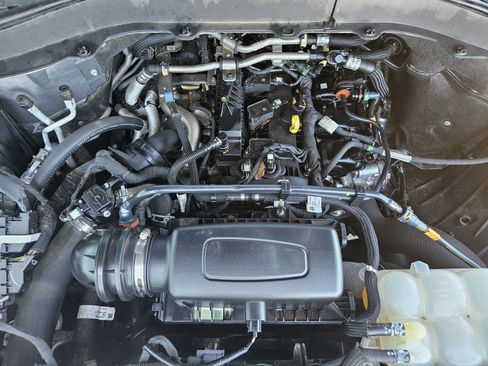 Used 2021 Ford Explorer XLT w/ Equipment Group 202A image 34