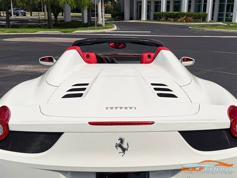 Used 2014 Ferrari 458 Spider RWD image 50