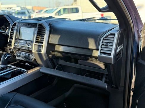 Certified 2018 Ford F150 Platinum w/ Equipment Group 701A Luxury image 33