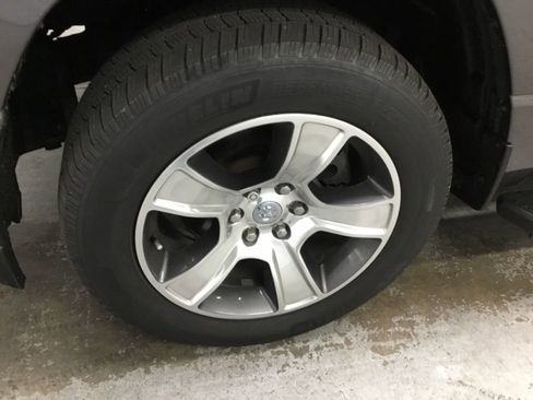 Used 2019 RAM 1500 Sport image 4