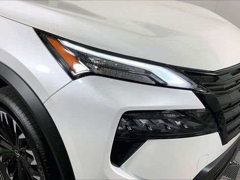 New 2026 Nissan Rogue SV FWD image 36