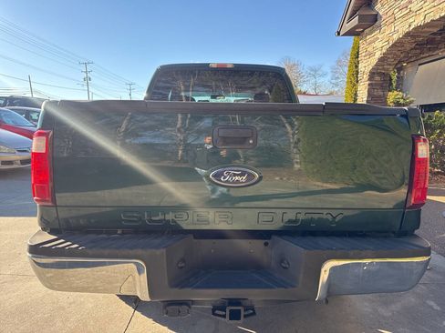 Used 2010 Ford F250 XLT image 3