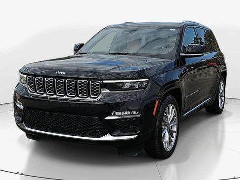 Used 2023 Jeep Grand Cherokee Summit w/ Luxury Tech Group V image 10
