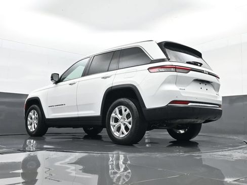 Used 2023 Jeep Grand Cherokee Limited AWD/4WD image 25
