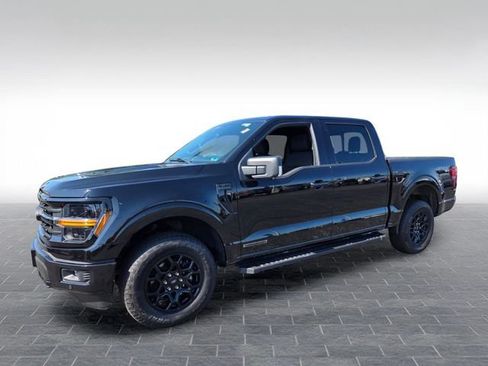Used 2025 Ford F150 XLT w/ Equipment Group 302A MID AWD/4WD image 3