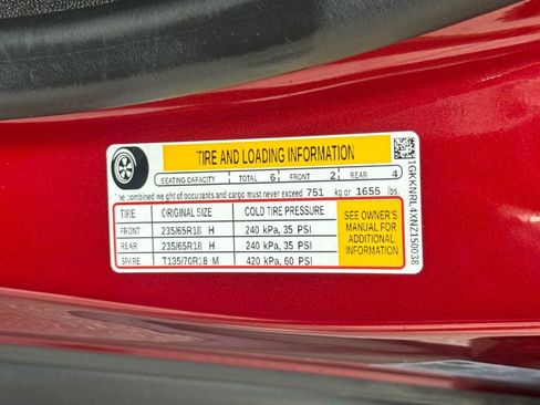 Used 2022 GMC Acadia SLE w/ Driver Convenience Package image 33