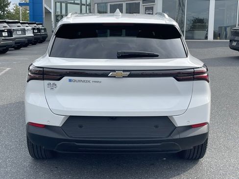 New 2026 Chevrolet Equinox EV LT image 6