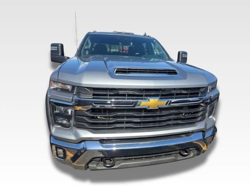 Used 2025 Chevrolet Silverado 3500 LT AWD/4WD image 5