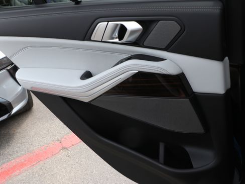 Certified 2026 BMW X5 sDrive40i image 33