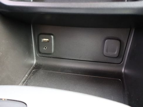 Used 2018 Chevrolet Colorado LT w/ LT Convenience Package image 22