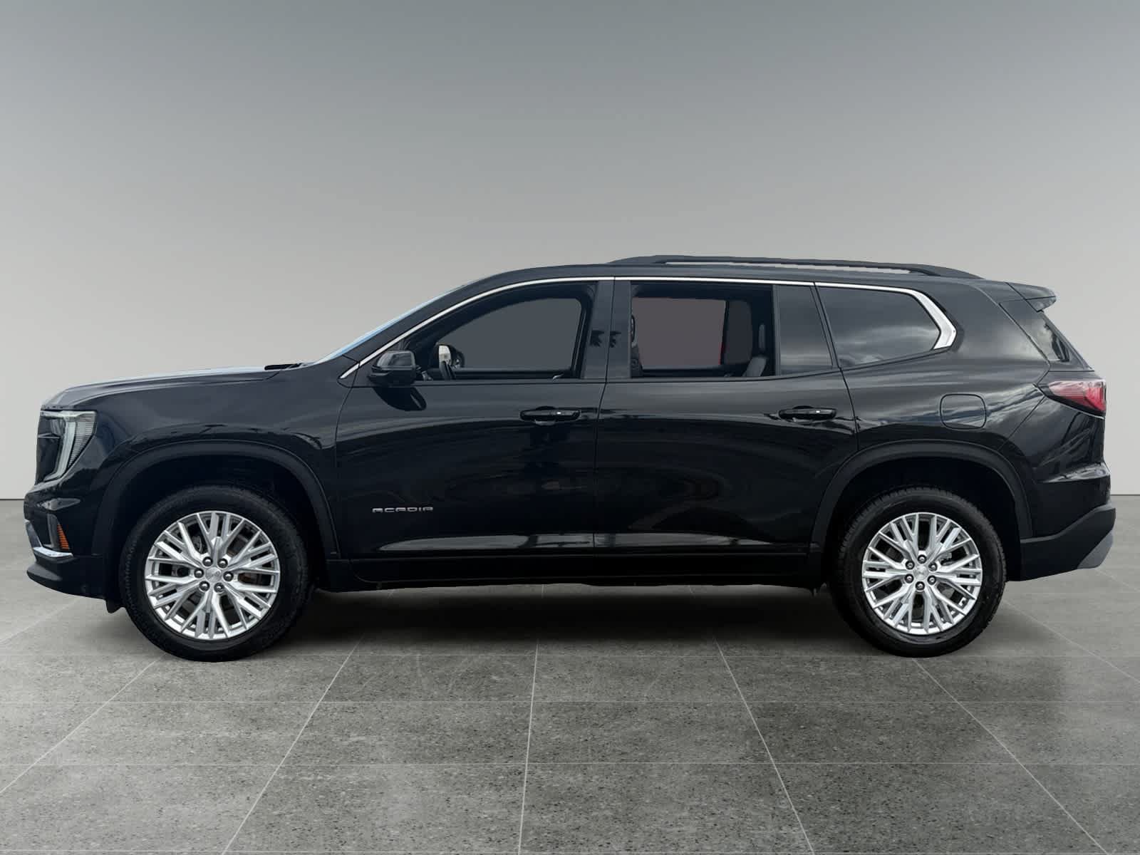 Used 2024 GMC Acadia Elevation FWD image 2