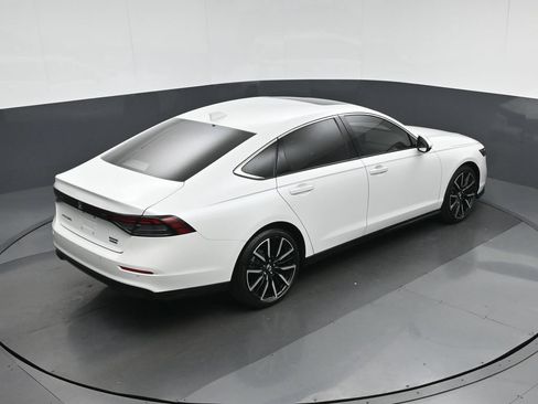 Used 2023 Honda Accord Touring image 59