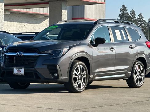 Certified 2025 Subaru Ascent Limited w/ Popular Package #2 image 7