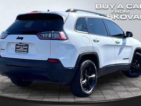 Used 2021 Jeep Cherokee Latitude Plus AWD/4WD image 12