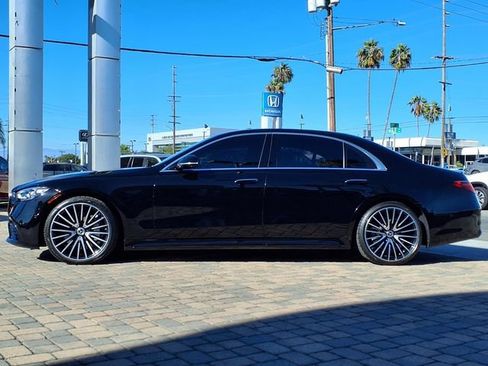 Used 2021 Mercedes-Benz S 580 4MATIC Sedan image 2