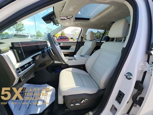 Used 2025 Hyundai Santa Fe Calligraphy image 28