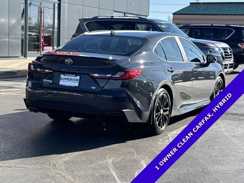 Used 2026 Toyota Camry SE image 3