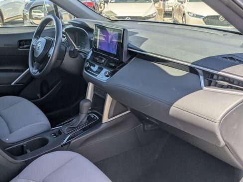 Used 2025 Toyota Corolla Cross AWD Hybrid image 31