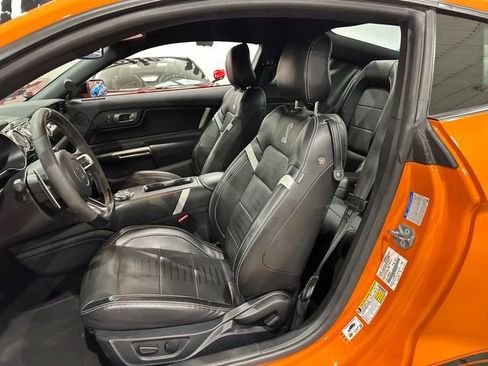 Used 2021 Ford Mustang Shelby GT500 w/ Technology Package RWD image 17