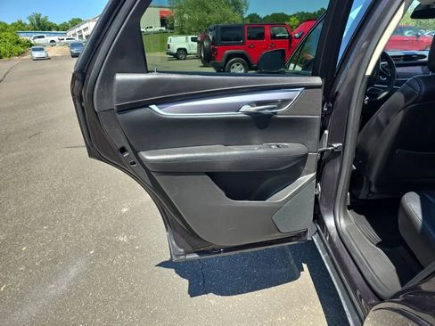 Used 2017 Cadillac XT5 Luxury FWD image 45