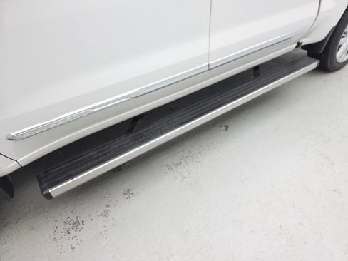 Used 2023 Chevrolet Silverado 1500 High Country w/ High Country Premium Package image 60