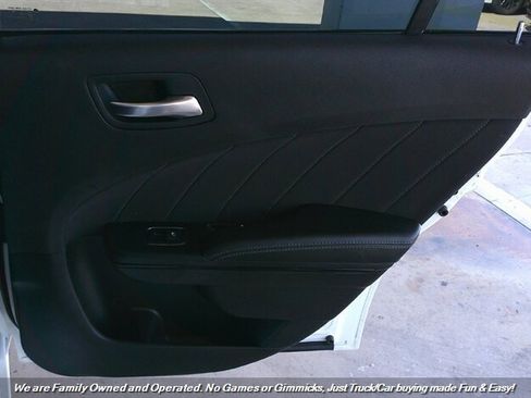 Used 2021 Dodge Charger SXT w/ Blacktop Package image 18