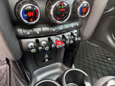 Used 2024 MINI Cooper S FWD image 23