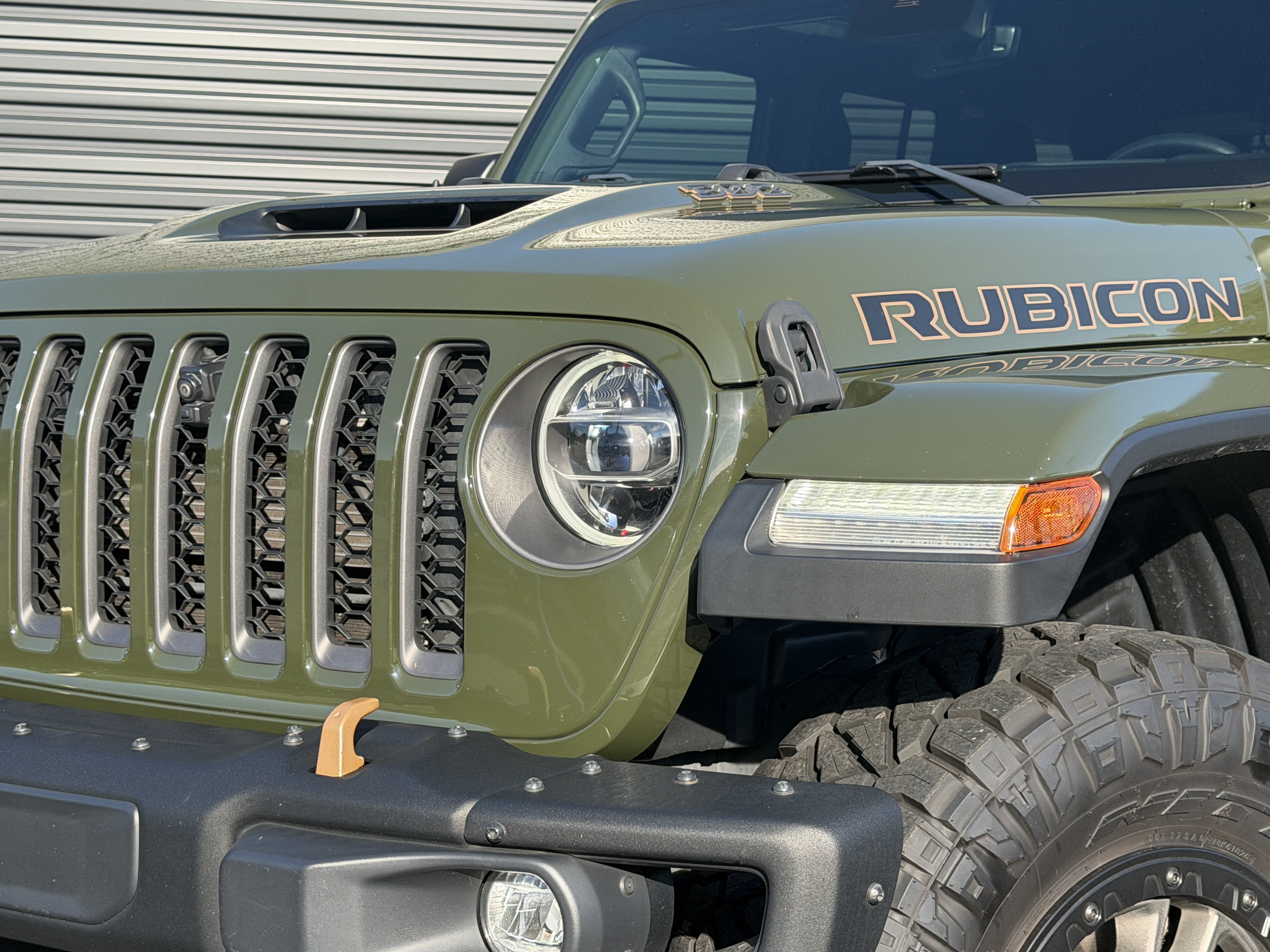 Used 2022 Jeep Wrangler Unlimited Rubicon AWD/4WD image 11