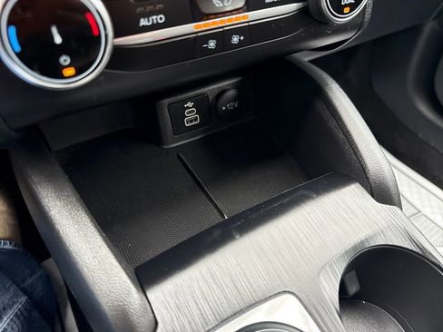 Used 2025 Ford Escape Active image 30