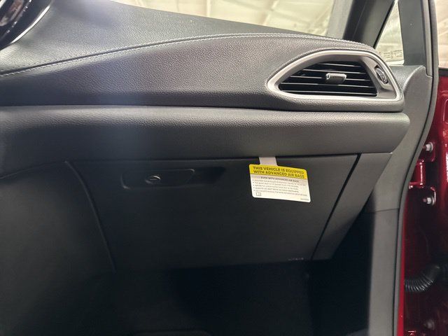 New 2026 Chrysler Pacifica Select AWD/4WD image 46